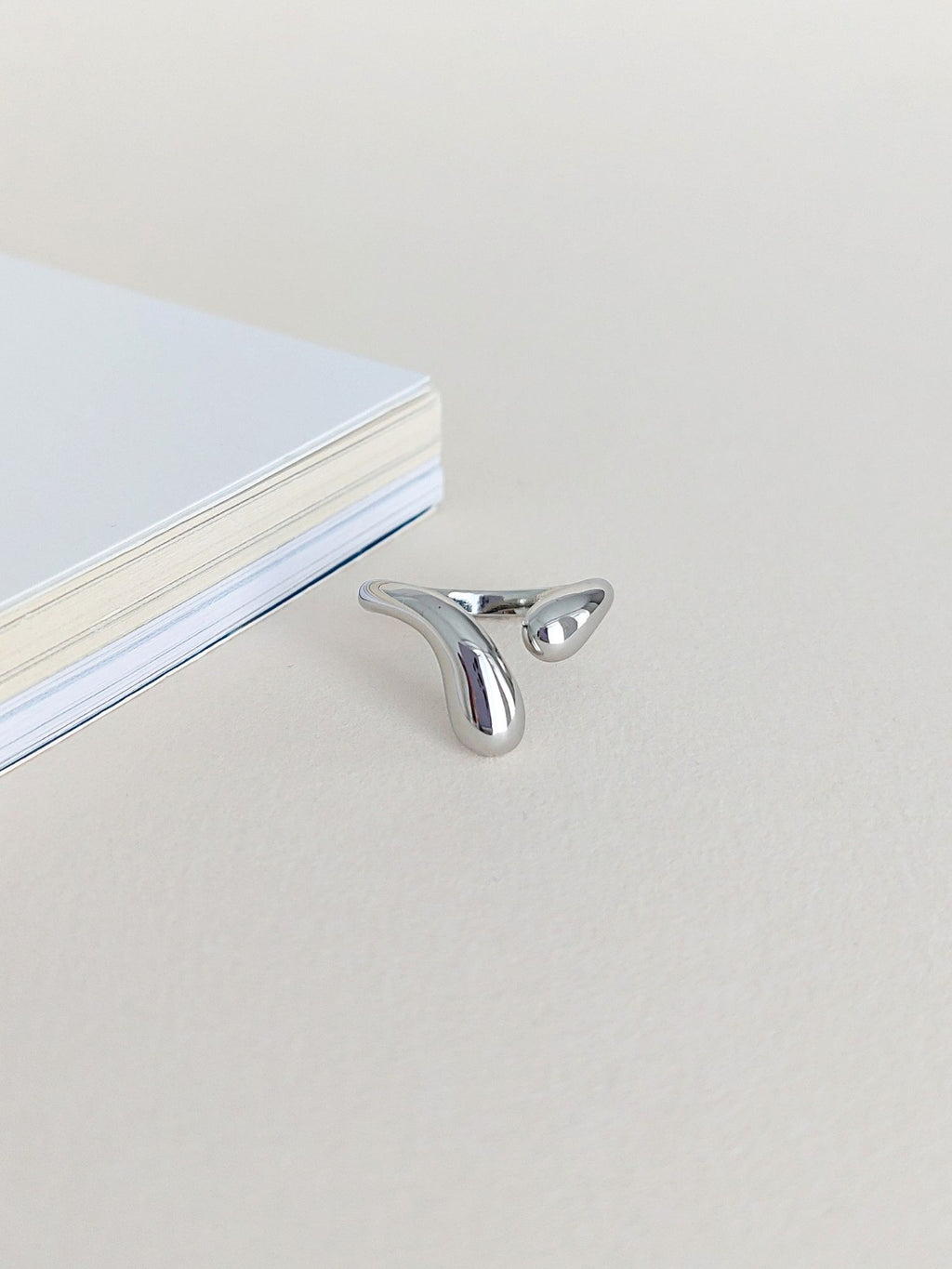 Anello Ava