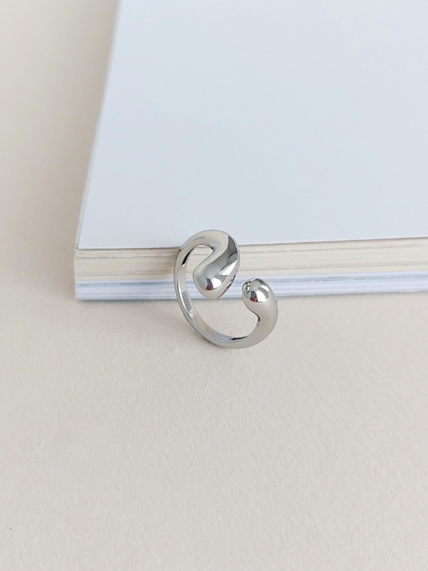 Anello Ava