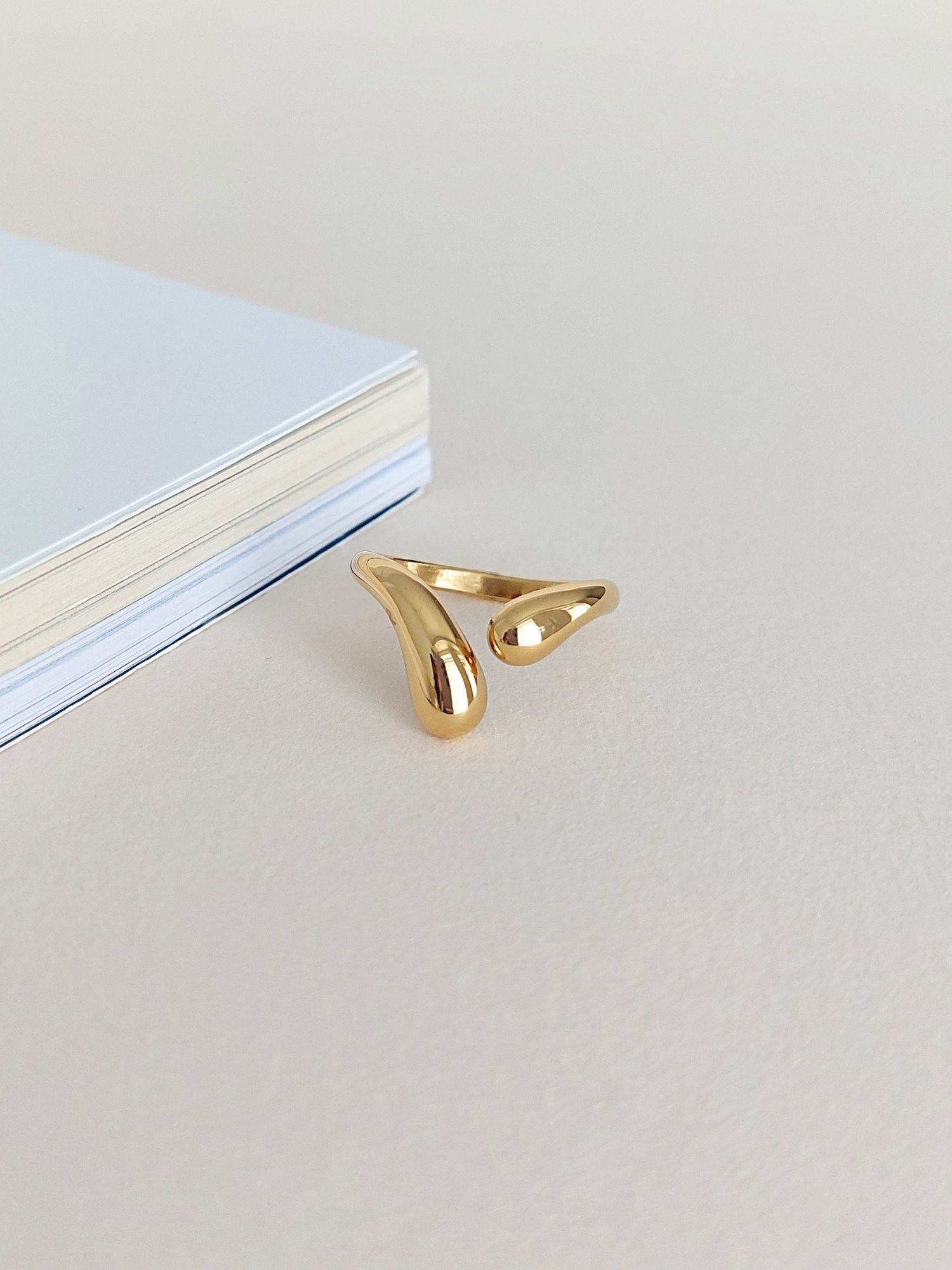 Anello Ava