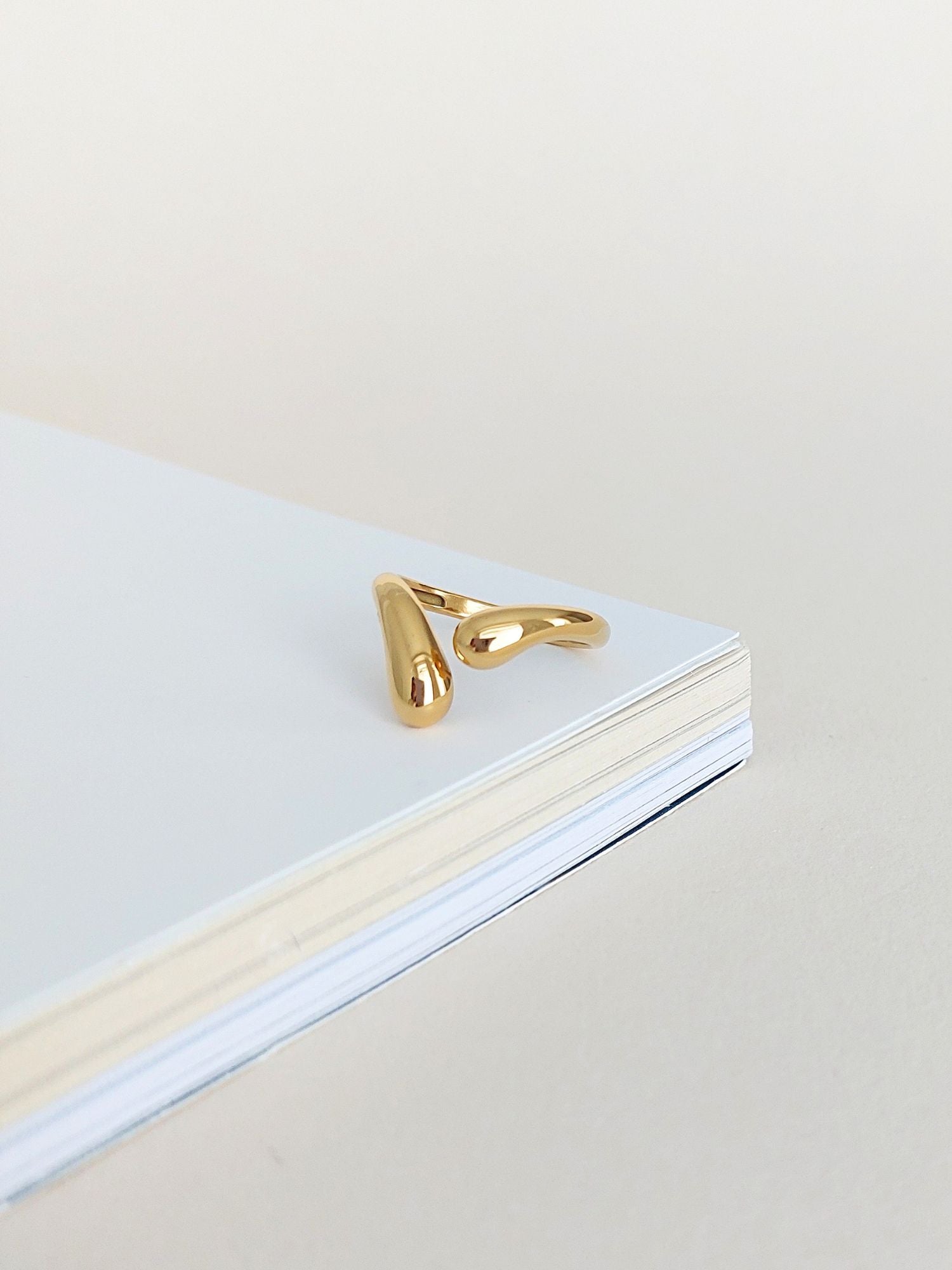 Anello Ava