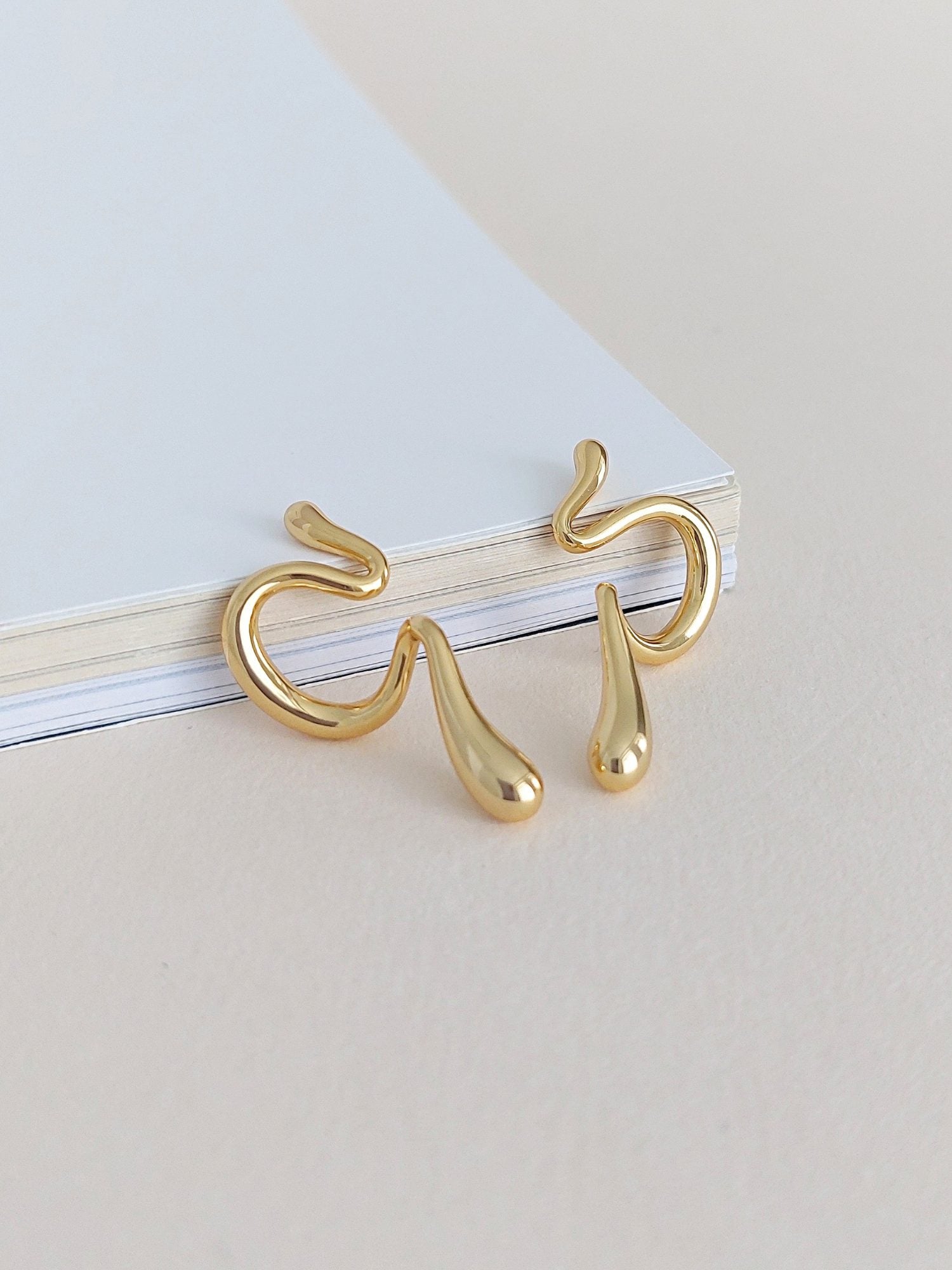 Ear cuff Mila